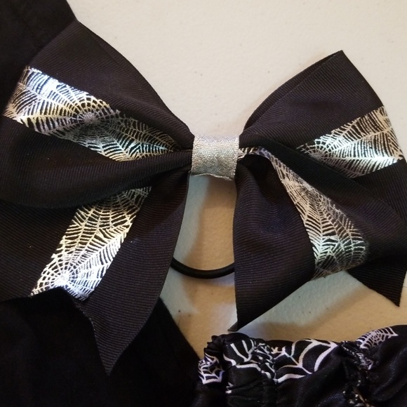 Halloween Baby Outfit with ruffle bloomers - Picture 2 of 5